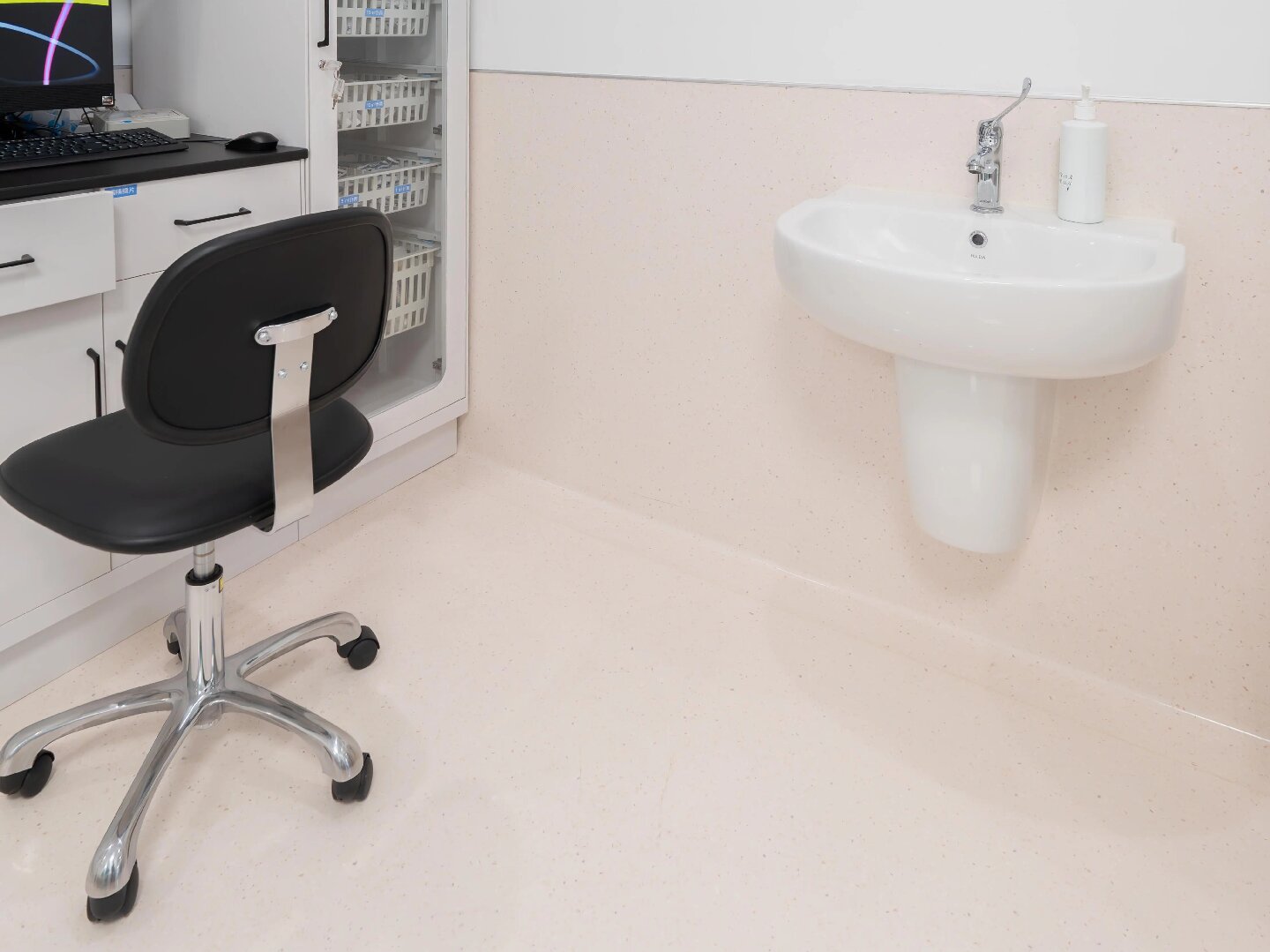 潔福同質(zhì)透心地板